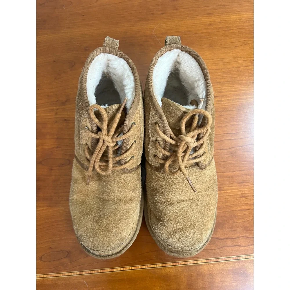 UGG Neumel Chestnut Suede Lace Up Chukka Boots 1017320K Size 5‎ Kids Women 7